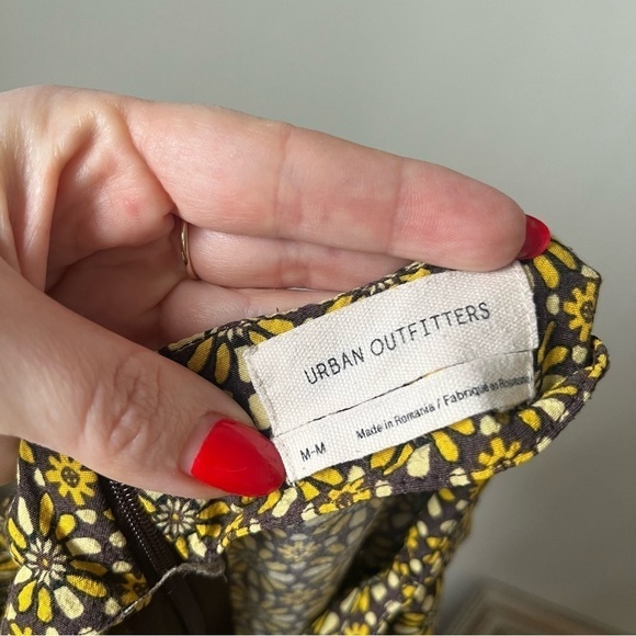 Urban Outfitters Geo Floral High-Rise Soft Flare Trousers M - Picture 9 of 10